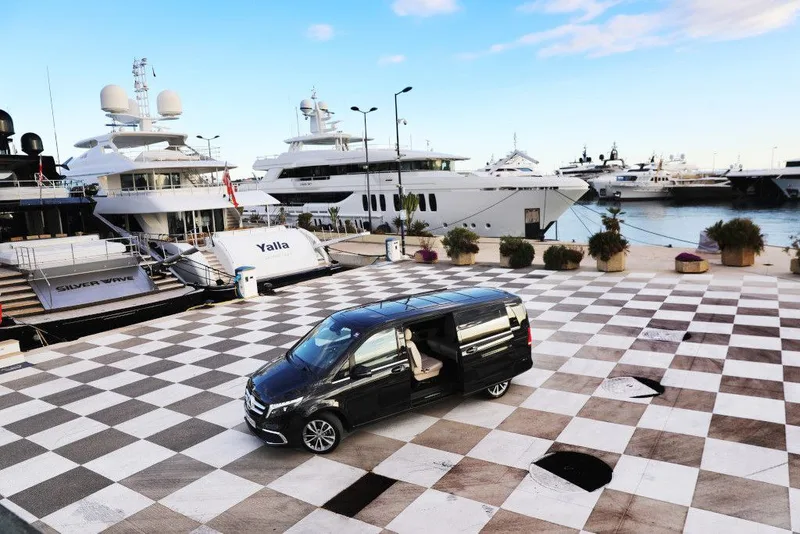 Mercedes Classe V — Van VIP Cannes Limo Service port des yachts